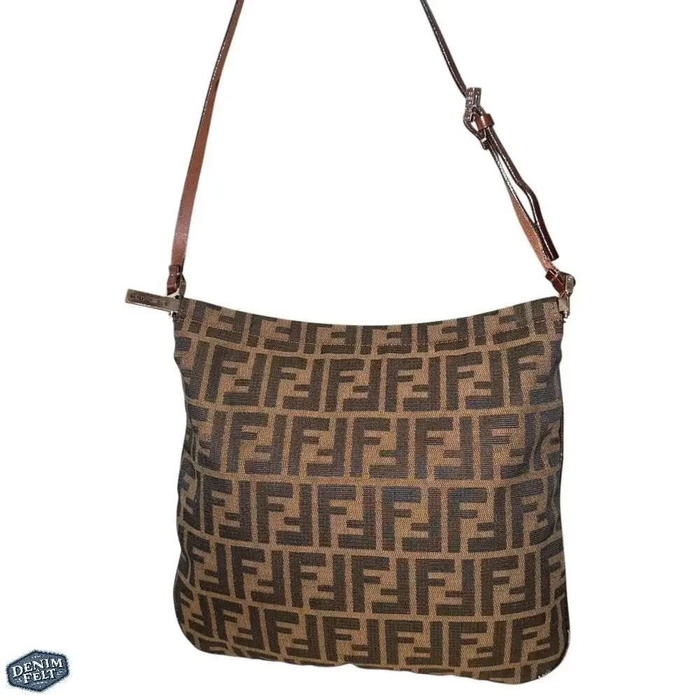 FENDI Women’s Brown/Black Zucca Canvas‎ Shoulder Bag/Purse